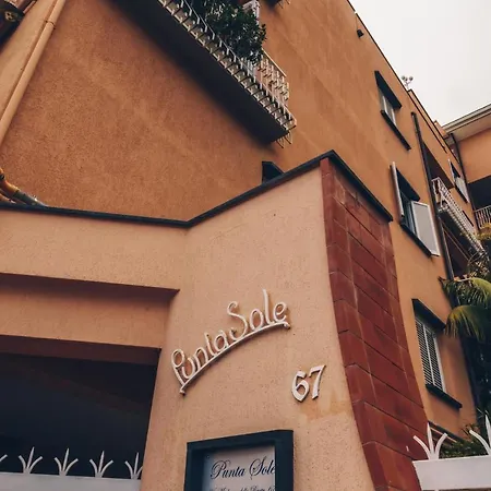 115 Mansarda Punta Sole Bordighera, Vista Mare E 5 Minuti Dalla Spiaggia Apartmán *