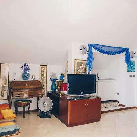 115 Mansarda Punta Sole Bordighera, Vista Mare E 5 Minuti Dalla Spiaggia Apartmán *